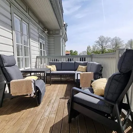 Koidula - Spacios 1-bedroom Apartment, Free Parking & Self Check-in