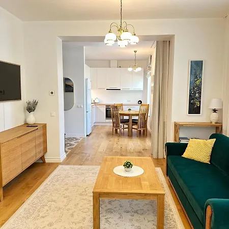 Koidula - Spacios 1-bedroom Apartment, Free Parking & Self Check-in Apartamento *