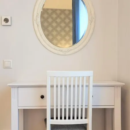 Apartamento Koidula - Spacios 1-bedroom Apartment, Free Parking & Self Check-in *